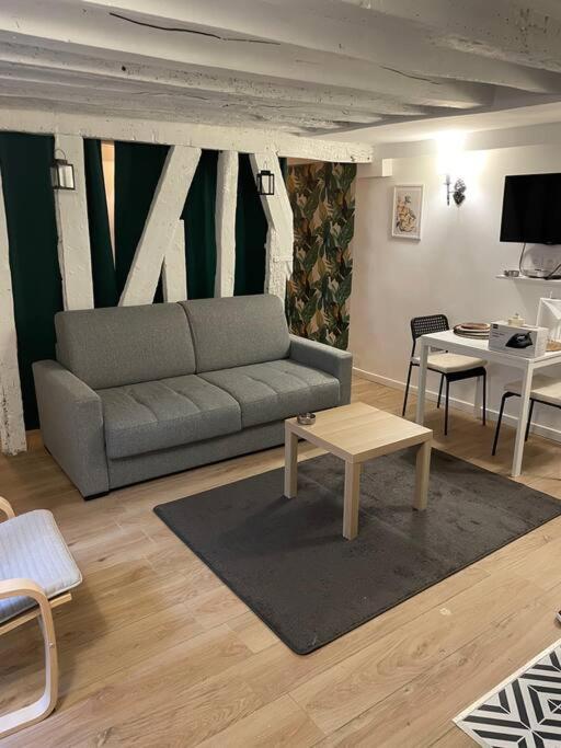 Appartement Confortable - Opera - Place De La Madeleine - Saint Martin - 4 Pers Paris Ngoại thất bức ảnh